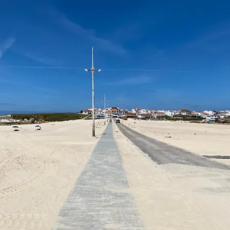 Del Rey - Spacious And Bright Townhouse With Golf View * Amoreira (Leiria)