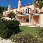Del Rey - Spacious And Bright Townhouse With Golf View Tatil Evi Amoreira (Leiria)