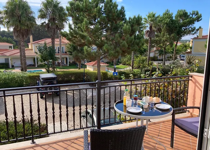 Del Rey - Spacious And Bright Townhouse With Golf View * Amoreira (Leiria)